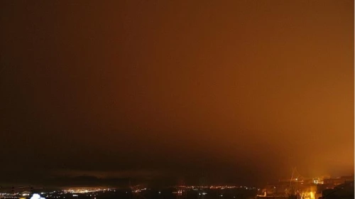 Previsione serale per il 17-01: Alta probabilità di pioggia da mezzogiorno in poi